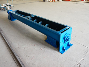 無(wú)中心軸干擾,對(duì)于輸送帶狀、易纏繞物料有特殊的優(yōu)越性。